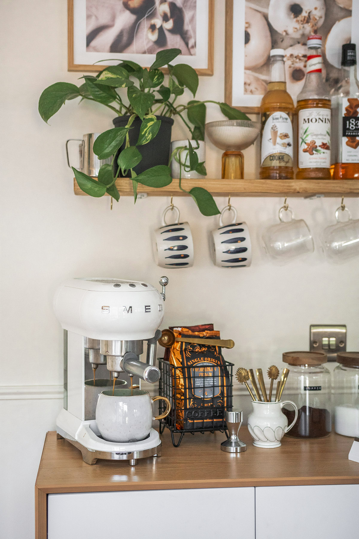 smeg espresso coffee machine review white ECF01WHUK